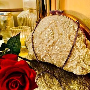 ♥️ Vintage beaded purse, wedding clutch 1950s-60s Iridescent jeweled clasp